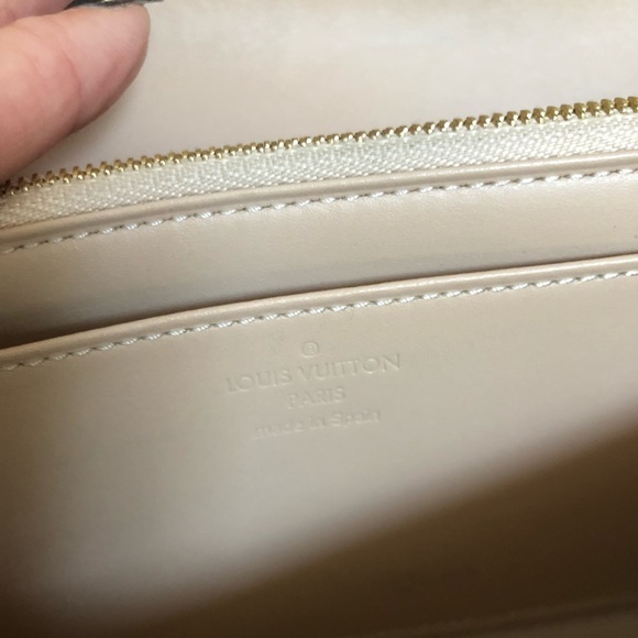 AUTH Louis Vuitton Portefeuille Louise Wallet RARE - Picture 7 of 8